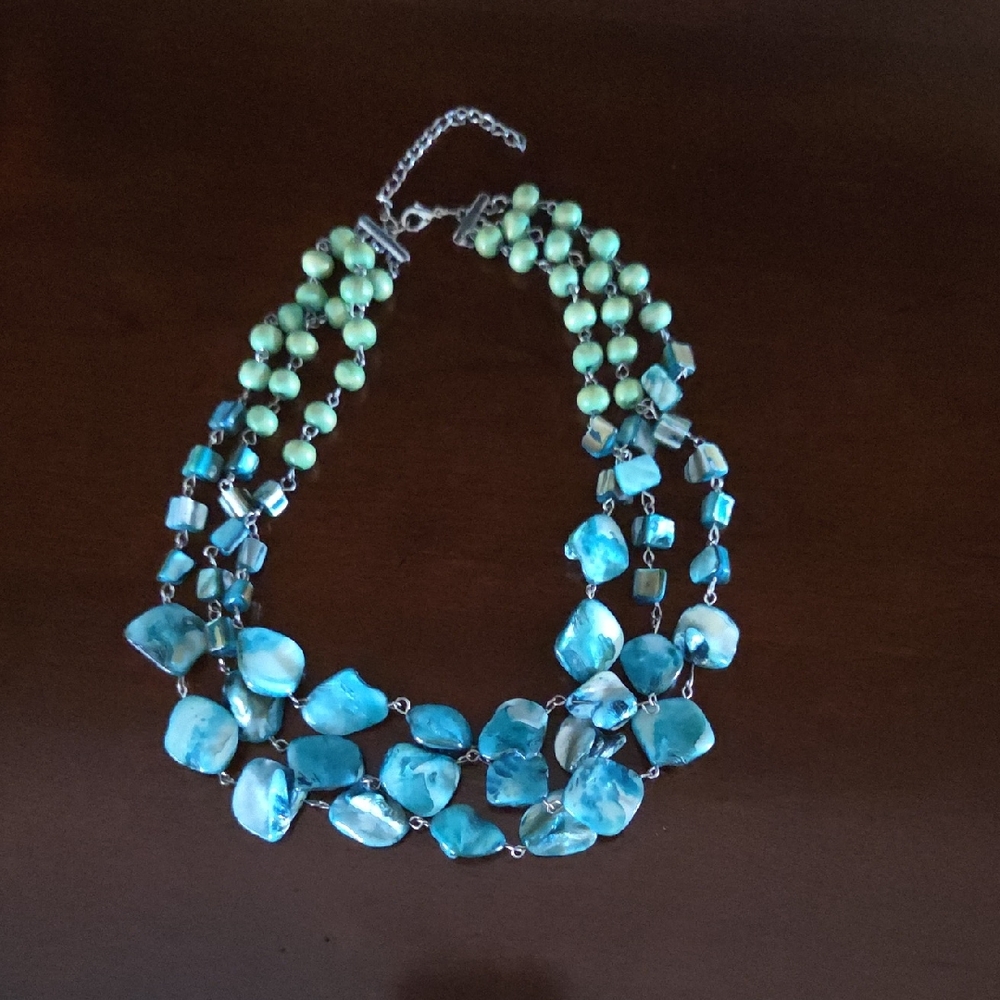 Elegant Blue and Green Beaded Necklace